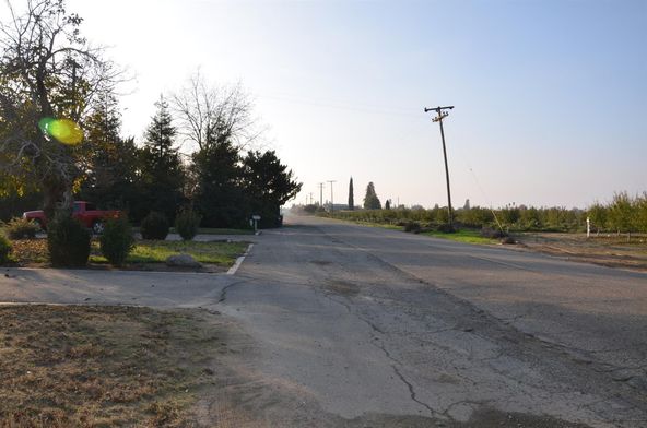 10855 E Nebraska Ave, Selma, CA 93662